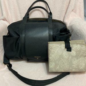 TWELVELITTLE Peekaboo Diaper Satchel - Black